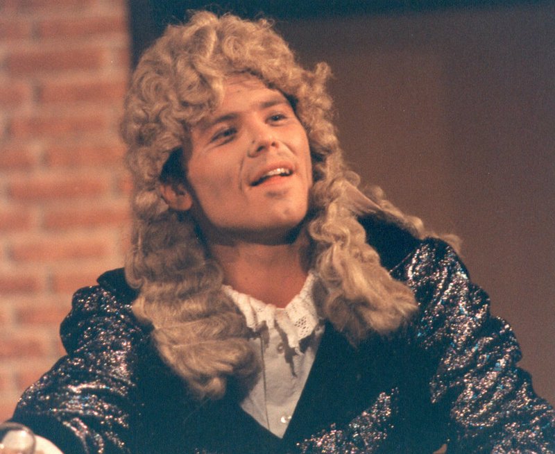 Foto Eike Ahlhausen als Herbert Georg Beutler, genannt Newton